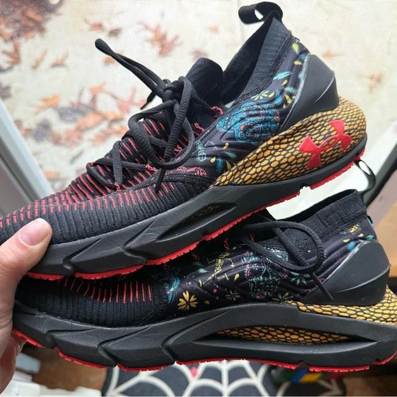 Size W11/M9.5 UnderArmour HOVR Phantom2 IntelliKnit Day Of The Dead Retired Shoe - Picture 3 of 8
